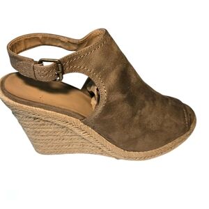 Women's Tan Wedge Sandals